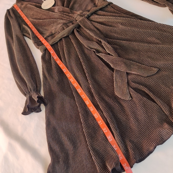 Chenault Long Sleeve Dress large - Picture 10 of 10